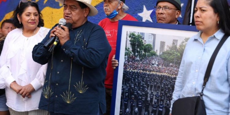 CNTE regresa a la CDMX y protesta frente a oficinas de la SEP