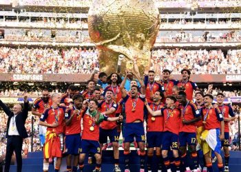 España elimina a Trump de la foto histórica donde Rodri levanta la Copa del Mundo
