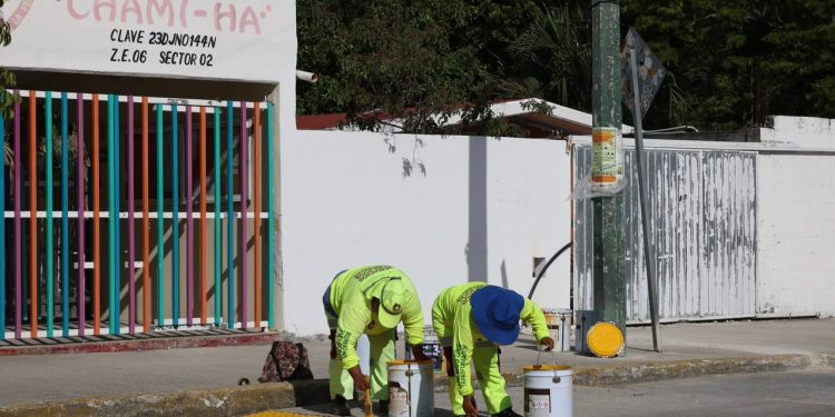 Realiza Ayuntamiento de BJ mantenimiento y seguridad peatonal en la SM 92