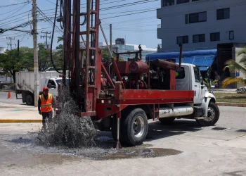 Ayuntamiento de BJ mantiene atención permanente a servicios públicos y rehabilitación vial