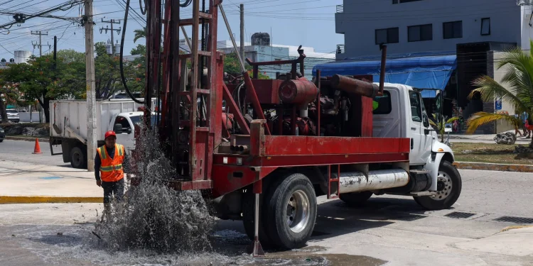 Ayuntamiento de BJ mantiene atención permanente a servicios públicos y rehabilitación vial