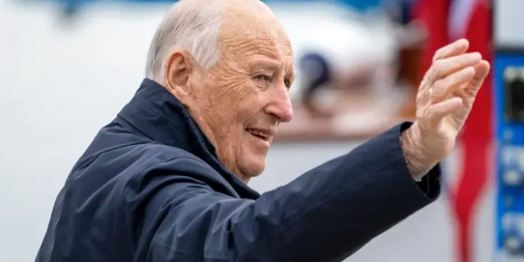 Harald V, rey de Noruega y primo segundo de Isabel II, muere a los 89 años; Haakon VIII asume el trono
