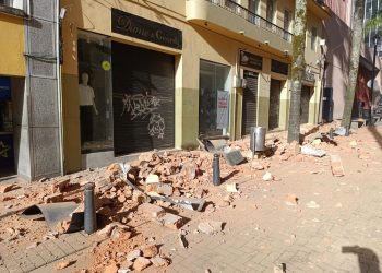 Terremoto de magnitud 7.4 sacude Colombia, deja heridos y daños en edificios