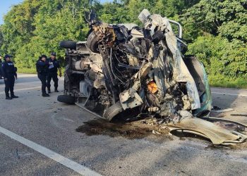 Brutal choque frontal en carretera 307 deja un muerto y lesionado