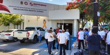 Taxistas de Cancún exigen operativos permanentes contra Uber, DiDi e inDrive