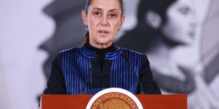 “Sinaloa puede saber que ahí estamos”: Sheinbaum descarta desaparición de poderes tras licencia de Rocha Moya