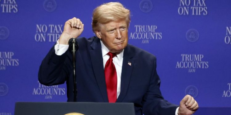 “Nos robaron durante años”: Trump arremete contra México y otros países por los aranceles