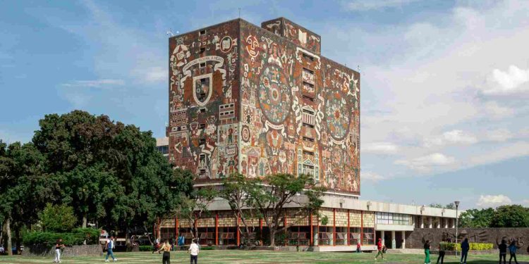 UNAM inicia examen de control para ingresar a licenciatura