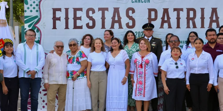 Autoridades municipales celebran la Independencia de México
