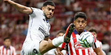 Querétaro sorprende a Chivas sin seleccionados en Guadalajara