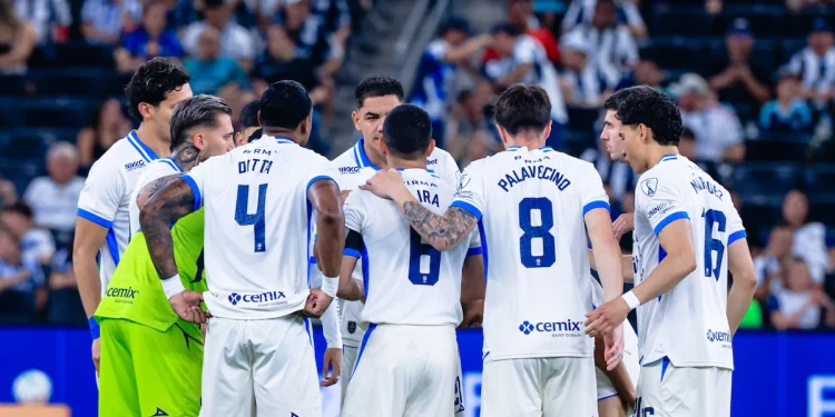Tuca Ferretti acusa a Facundo Oreja de dañar Cruz Azul