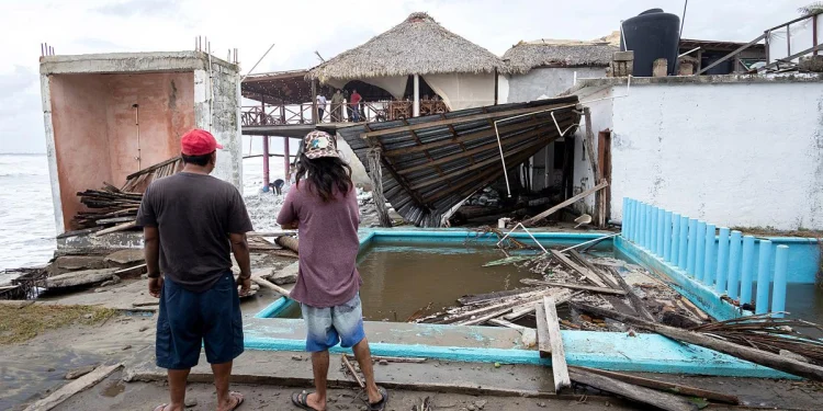 Huracán Polo impactará Baja California Sur y Sonora