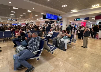 Cancún mantiene 347 operaciones aéreas este sábado