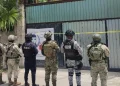 Cinco detenidos y una granada asegurada en seis cateos en Playa del Carmen, Solferino y Chetumal