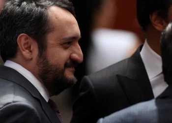 EU analiza señalamientos contra López Beltrán