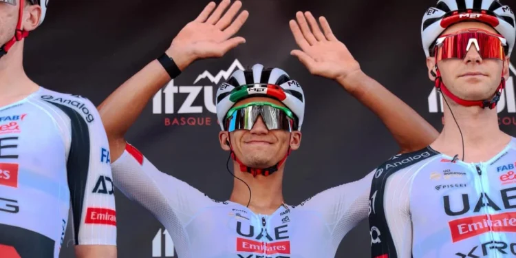 Isaac del Toro finaliza en sexta posición en el Mundial de Ciclismo