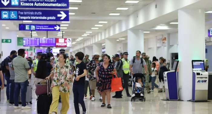 Puente patrio en Cancún: 286 vuelos, 22 aerolíneas y 30 destinos internacionales en un solo día