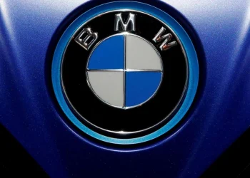 BMW presenta plan de reestructuración con despidos y nuevos modelos