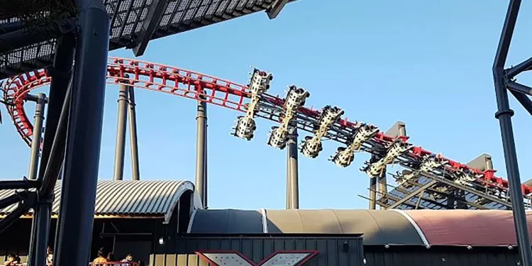 Más de 100 personas sufrieron daños cerebrales en X2 de Six Flags