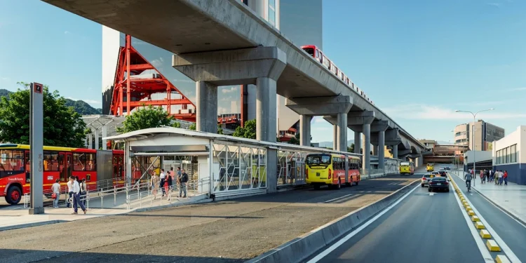 Gerente del metro de Bogotá responde a retrasos en obra
