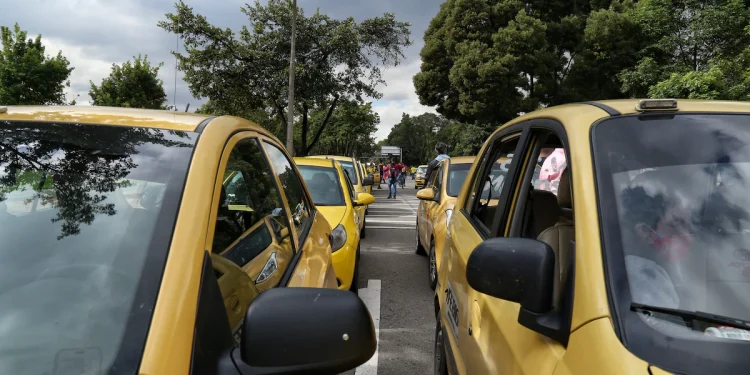 Taxis en zonas afectadas por el terremoto deben usar planilla