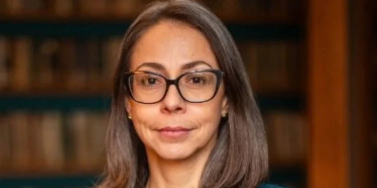 Retiro de candidatura de Carolina Olarte a la CPI genera reacciones