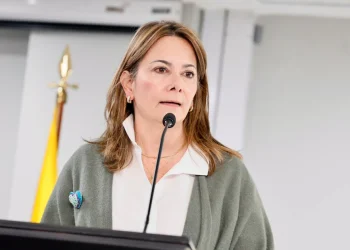Ministra Ana María Vesga recibe respaldo tras denuncia por audio