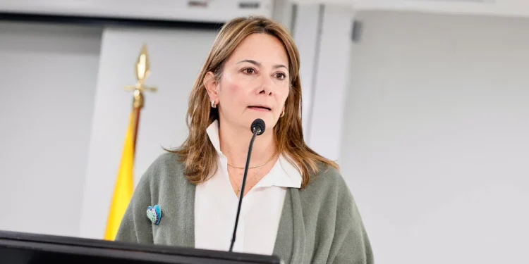 Ministra Ana María Vesga recibe respaldo tras denuncia por audio