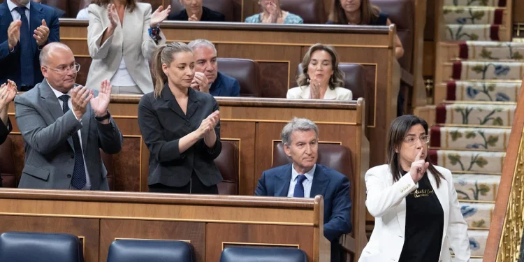 Ana Vázquez volverá a llevar el bote de gas pimienta al Congreso