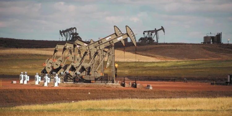 Caídas en el petróleo por esperanza de reapertura de Ormuz