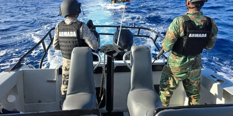 Interceptan nave con 38 migrantes haitianos en RD