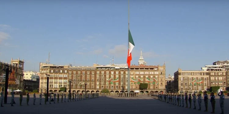La deuda de México crecerá 10 millones de dólares por hora en 2027