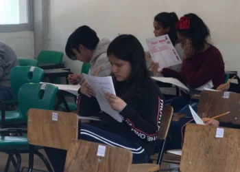 Nueva Escuela Mexicana fracasa en PISA: caen estudiantes en lectura y matemáticas