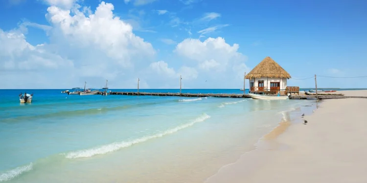 Holbox cierra el verano con 75% de ocupación hotelera