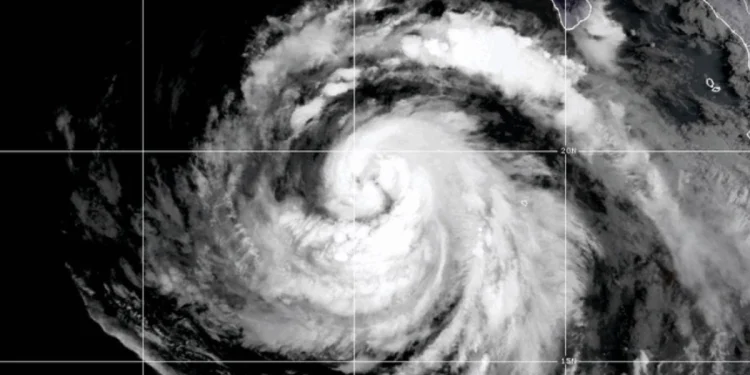 Huracán ‘Marie’ se fortalecerá a categoría 2 este jueves; habrá lluvias intensas en BCS