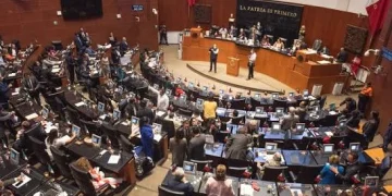 Senado aprueba reforma sobre doble nacionalidad de candidatos