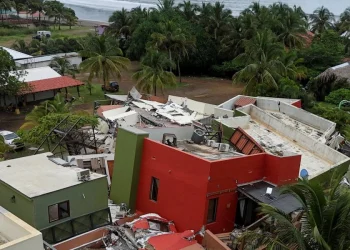 Comunidades afectadas por terremoto en Panamá aún aisladas