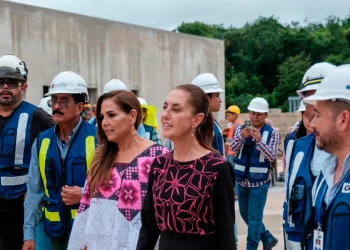 Claudia Sheinbaum supervisa hospitales en Chetumal