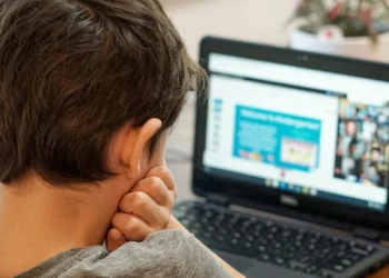 Redes criminales operan explotación infantil digital en CDMX