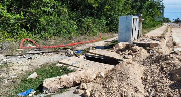 Autoridades y empresas revisan obras en Playa del Carmen