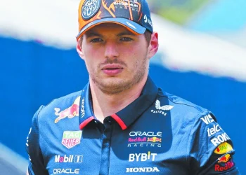 Max Verstappen gana en Singapur y asegura su segundo GP