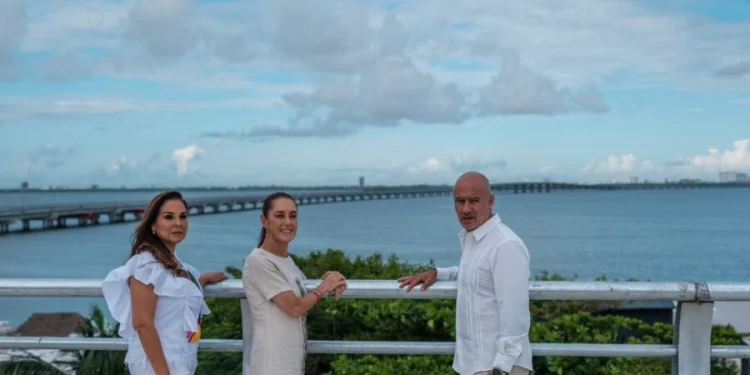 Supervisión de obras en el Distribuidor Kukulcán en Cancún