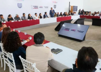 Gobierno y municipios tomarán medidas contra contaminación del Atoyac