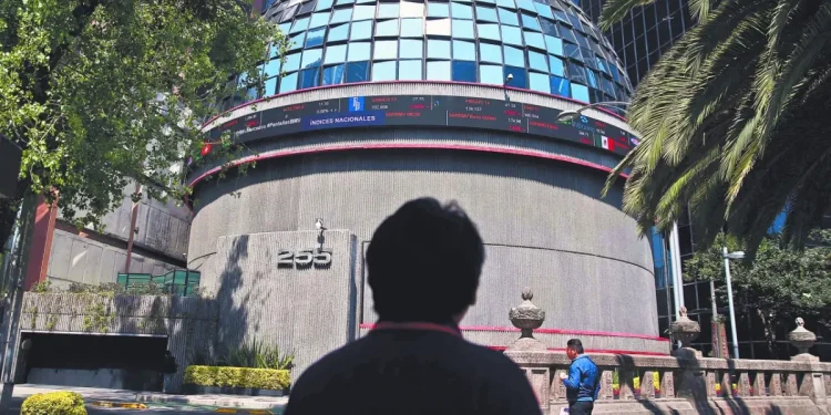 La Bolsa Mexicana retrocede tras cinco días de avances