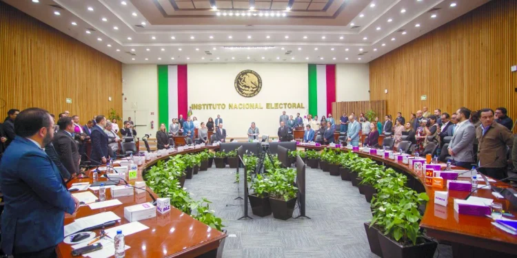 Coparmex y Concanaco piden investigar renuncia de Taddei
