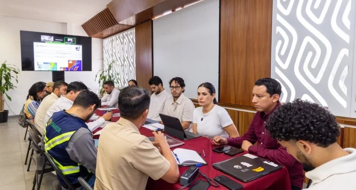 Gobierno de Playa del Carmen y Fonatur coordinan acciones sargazo