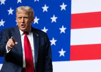 Congresistas demócratas piden investigar anuncios de Trump en EE. UU.