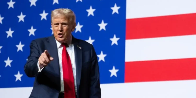 Congresistas demócratas piden investigar anuncios de Trump en EE. UU.