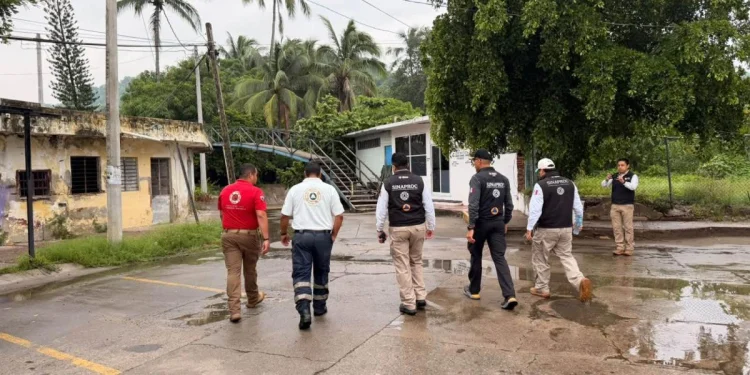 Autoridades activan medidas preventivas por huracán Trudy en Colima