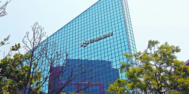 La Bolsa mexicana retoma ganancias con Grupo Carso y Televisa